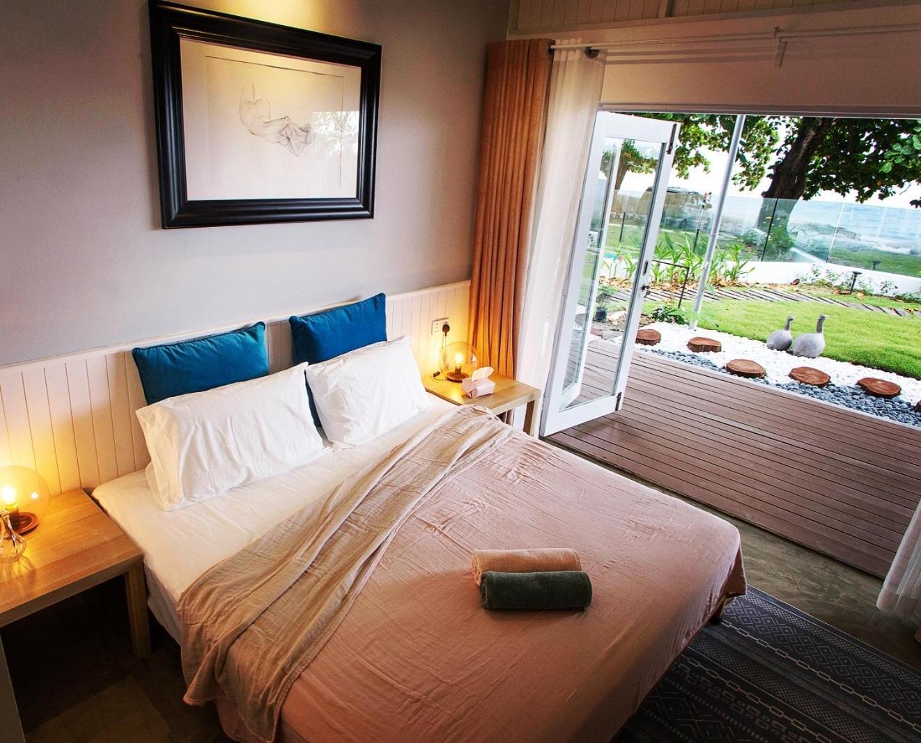 Smell rose beach garden Batu Feringgi Buitenkant foto
