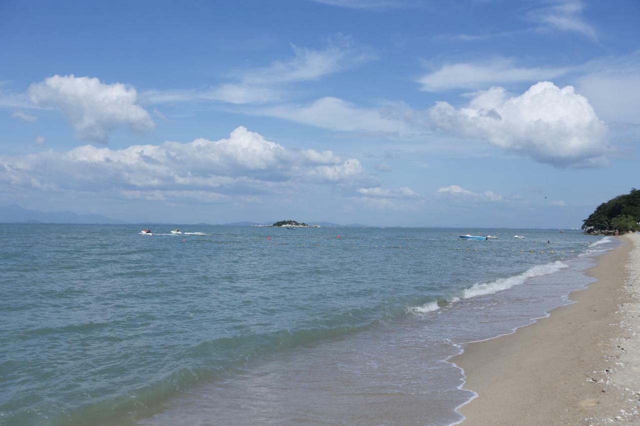 Smell rose beach garden Batu Feringgi Buitenkant foto