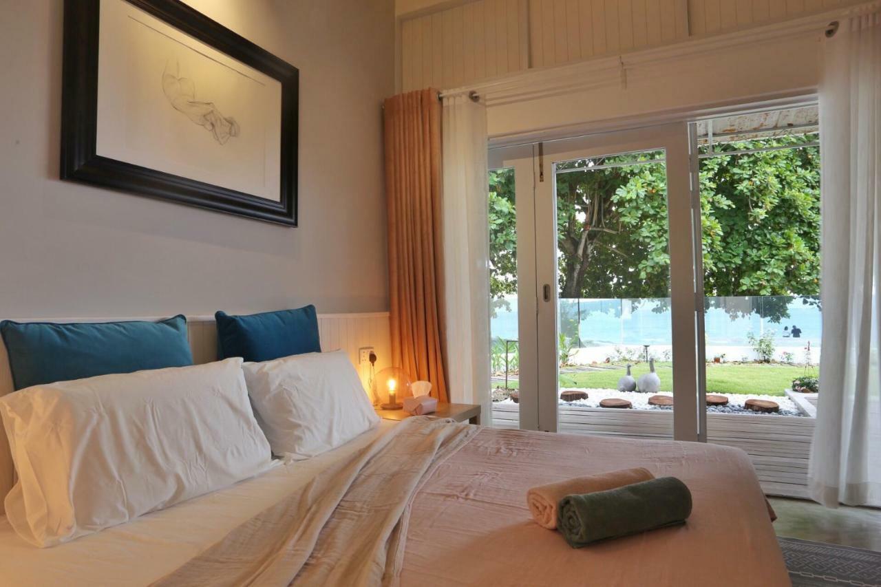 Smell rose beach garden Batu Feringgi Buitenkant foto